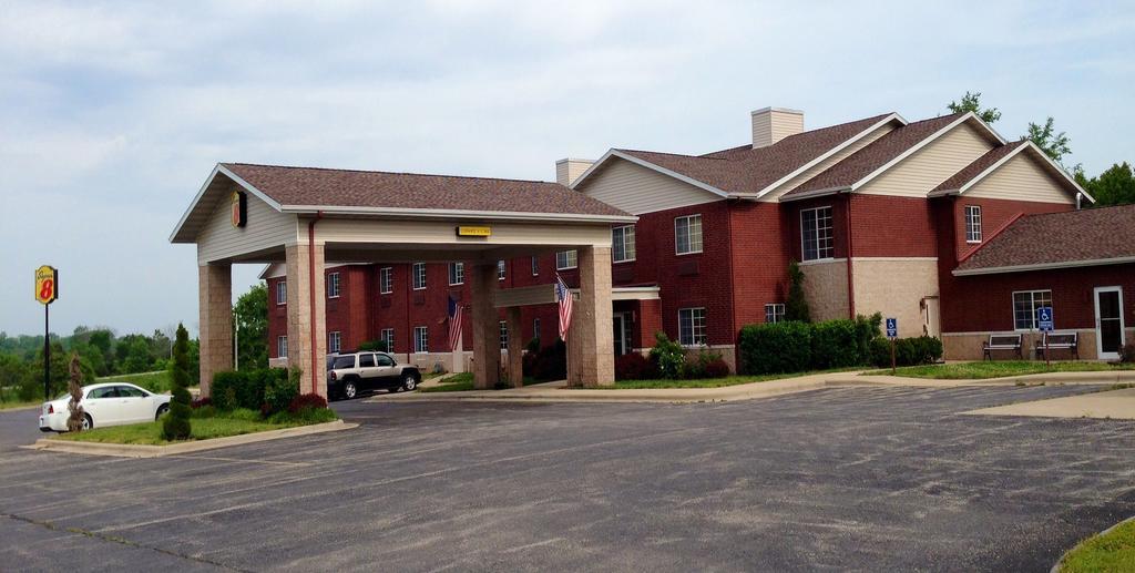 Super 8 By Wyndham Ava Motel Ngoại thất bức ảnh