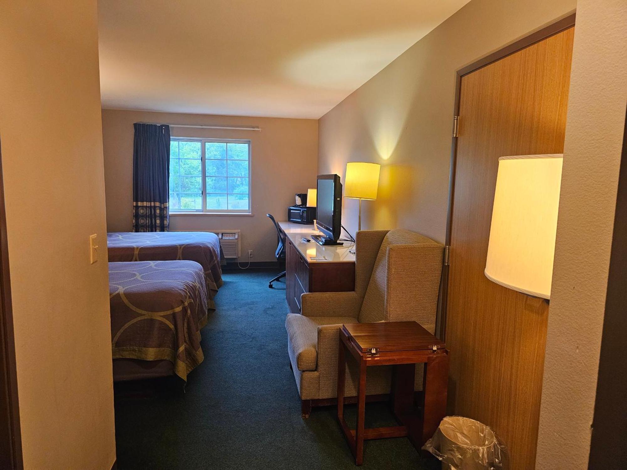 Super 8 By Wyndham Ava Motel Ngoại thất bức ảnh