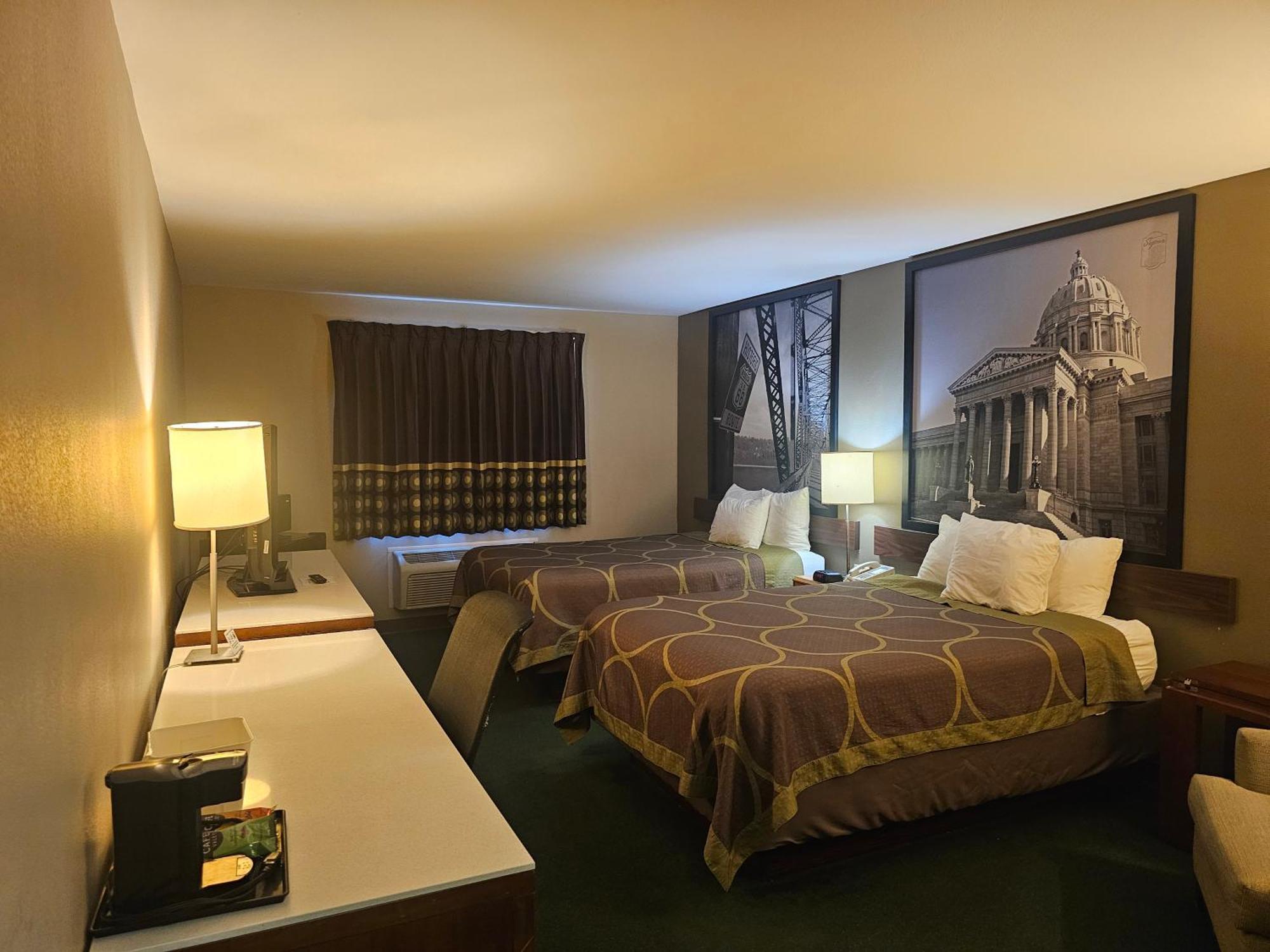 Super 8 By Wyndham Ava Motel Ngoại thất bức ảnh